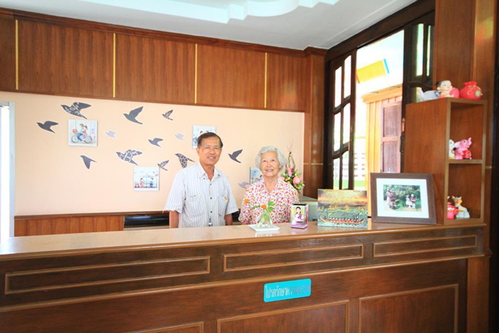 J.Holiday Inn Krabi town Dış mekan fotoğraf